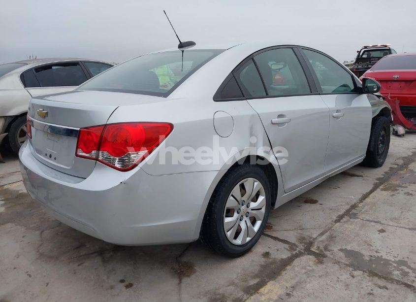 Photo 4 of 2016 Chevrolet Cruze LIMITED LS AUTO (VIN 1G1PC5SH6G7180374)