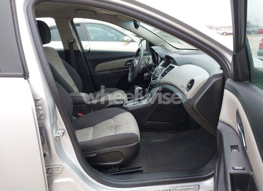 Photo 5 of 2016 Chevrolet Cruze LIMITED LS AUTO (VIN 1G1PC5SH6G7180374)