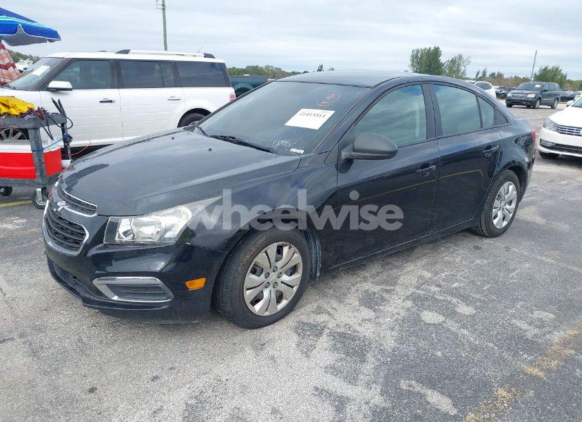 Photo 2 of 2016 Chevrolet Cruze LIMITED LS AUTO (VIN 1G1PC5SH6G7207380)
