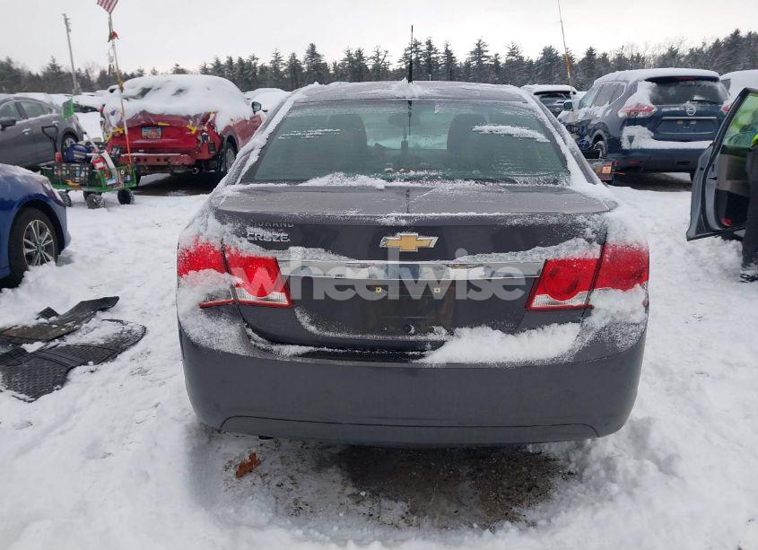 Photo 16 of 2011 Chevrolet Cruze LS (VIN 1G1PC5SH7B7198794)