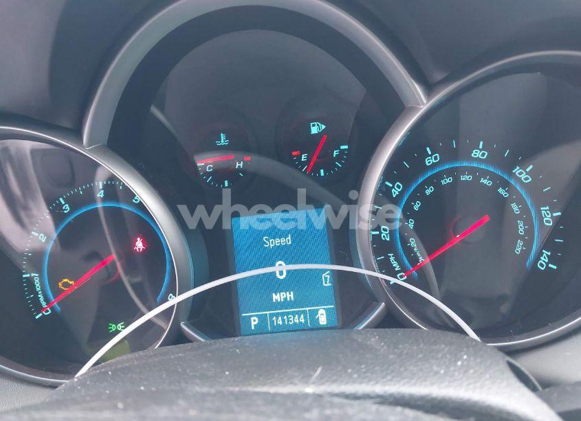 Photo 7 of 2011 Chevrolet Cruze LS (VIN 1G1PC5SH7B7198794)