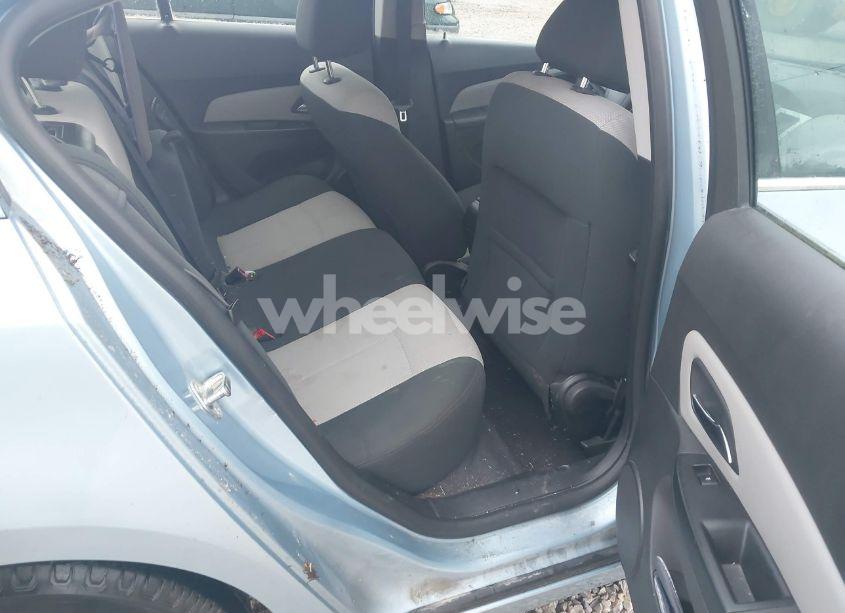 Photo 8 of 2011 Chevrolet Cruze LS (VIN 1G1PC5SH7B7202522)