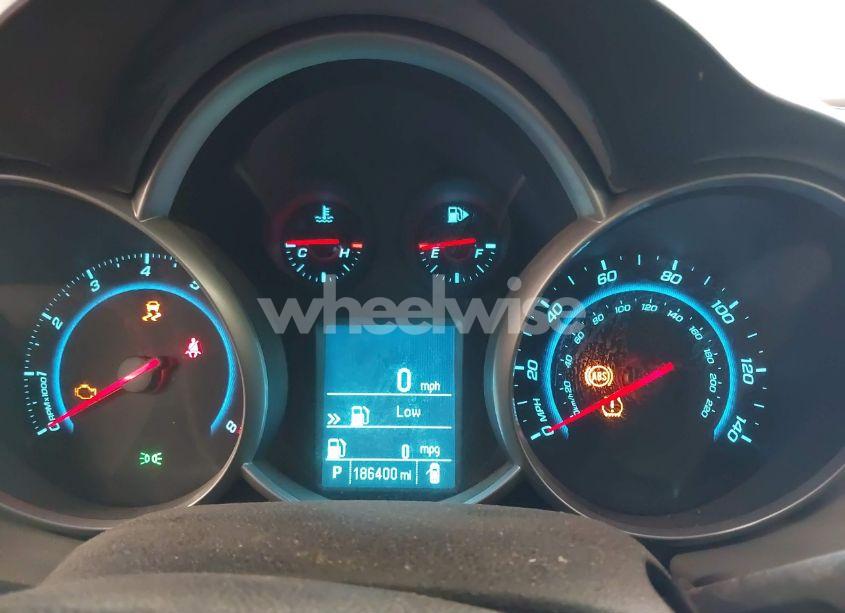 Photo 7 of 2012 Chevrolet Cruze LS (VIN 1G1PC5SH7C7151279)