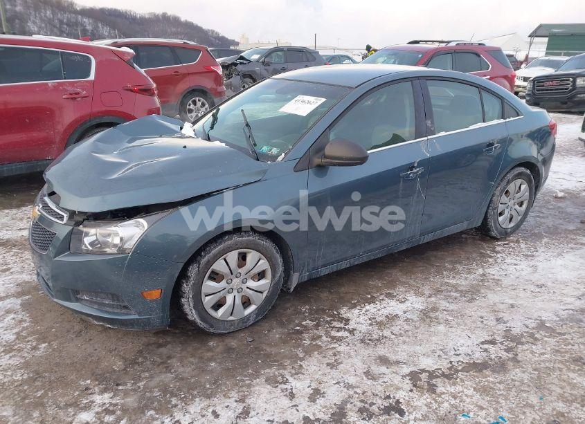 Photo 2 of 2012 Chevrolet Cruze LS (VIN 1G1PC5SH7C7225591)