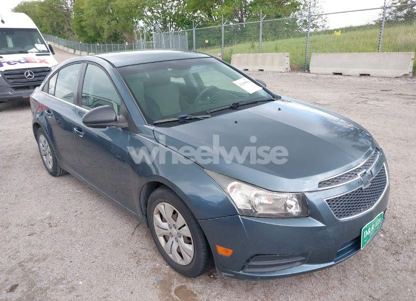 Photo 12 of 2012 Chevrolet Cruze LS (VIN 1G1PC5SH7C7269039)