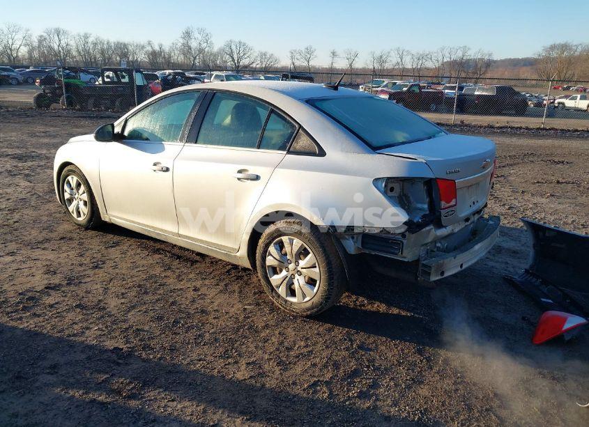 Photo 3 of 2012 Chevrolet Cruze LS (VIN 1G1PC5SH7C7305456)