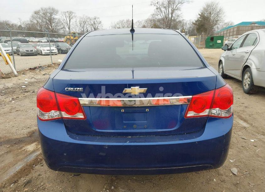 Photo 12 of 2012 Chevrolet Cruze LS (VIN 1G1PC5SH7C7315274)