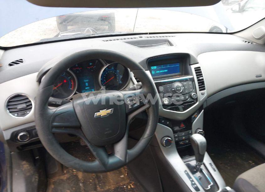 Photo 16 of 2012 Chevrolet Cruze LS (VIN 1G1PC5SH7C7315274)