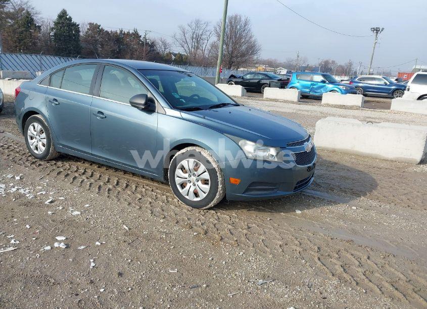 2012 Chevrolet Cruze LS (VIN 1G1PC5SH7C7318921) main photo