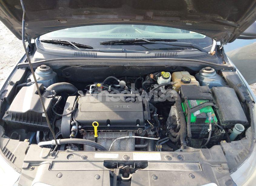 Photo 10 of 2012 Chevrolet Cruze LS (VIN 1G1PC5SH7C7318921)