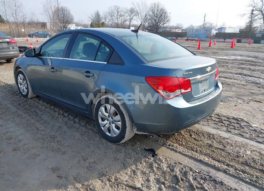 Photo 3 of 2012 Chevrolet Cruze LS (VIN 1G1PC5SH7C7318921)