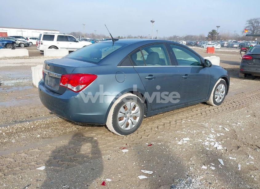 Photo 4 of 2012 Chevrolet Cruze LS (VIN 1G1PC5SH7C7318921)