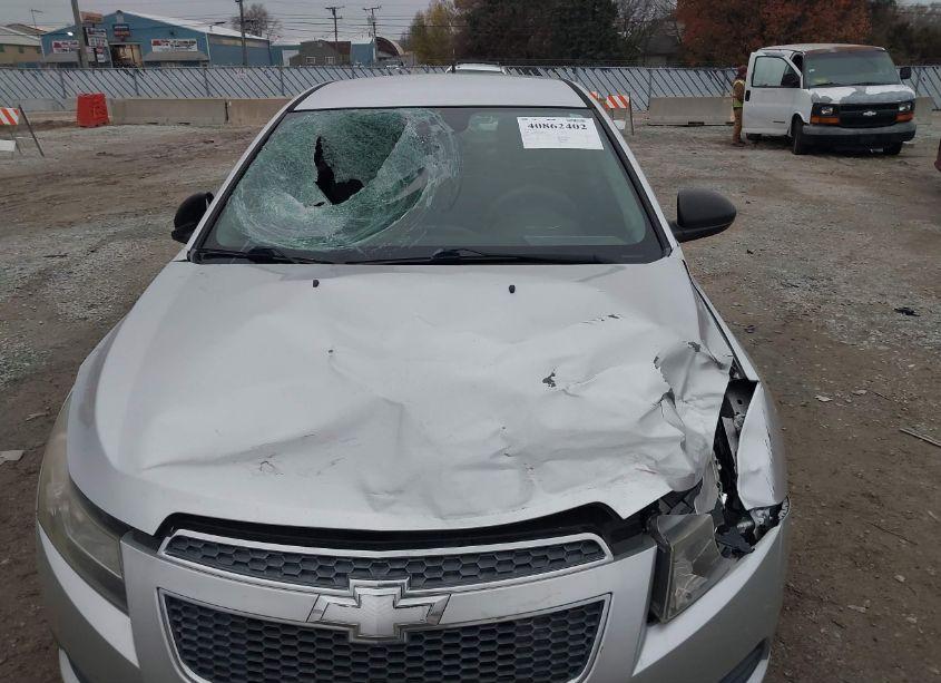 Photo 6 of 2012 Chevrolet Cruze LS (VIN 1G1PC5SH7C7366824)