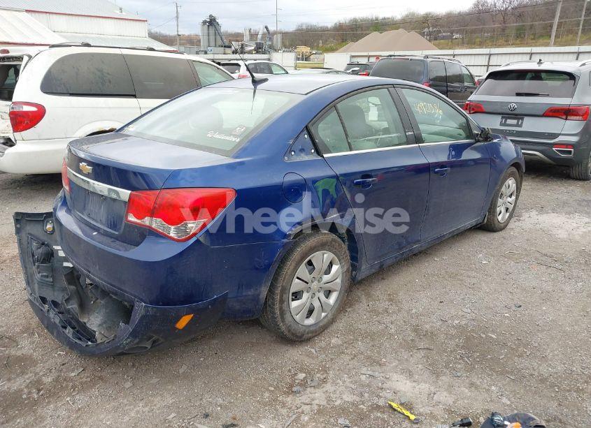 Photo 4 of 2012 Chevrolet Cruze LS (VIN 1G1PC5SH7C7377581)