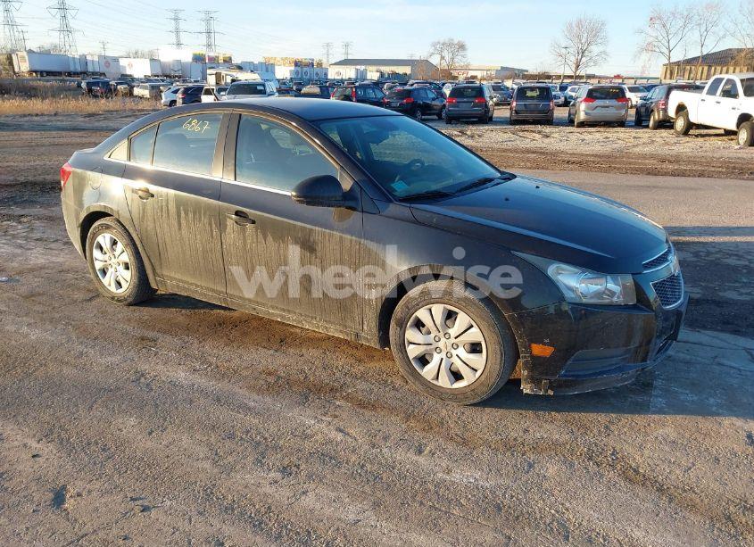 2012 Chevrolet Cruze LS (VIN 1G1PC5SH7C7406089) main photo