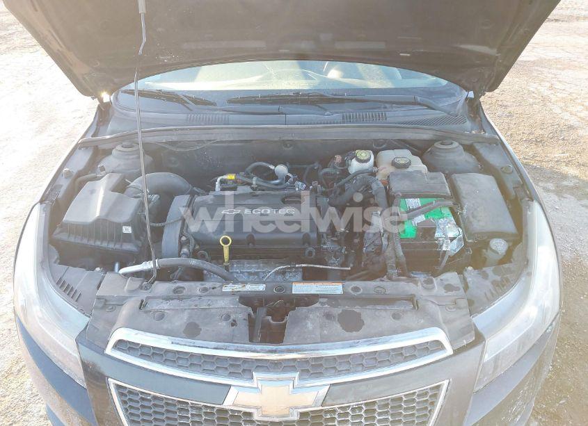 Photo 10 of 2012 Chevrolet Cruze LS (VIN 1G1PC5SH7C7406089)