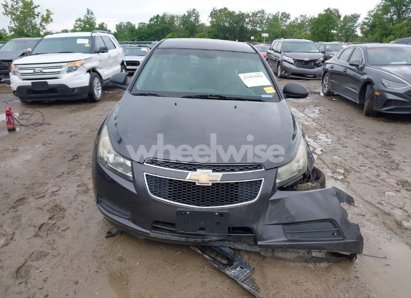 Photo 12 of 2011 Chevrolet Cruze LS (VIN 1G1PC5SH8B7100386)