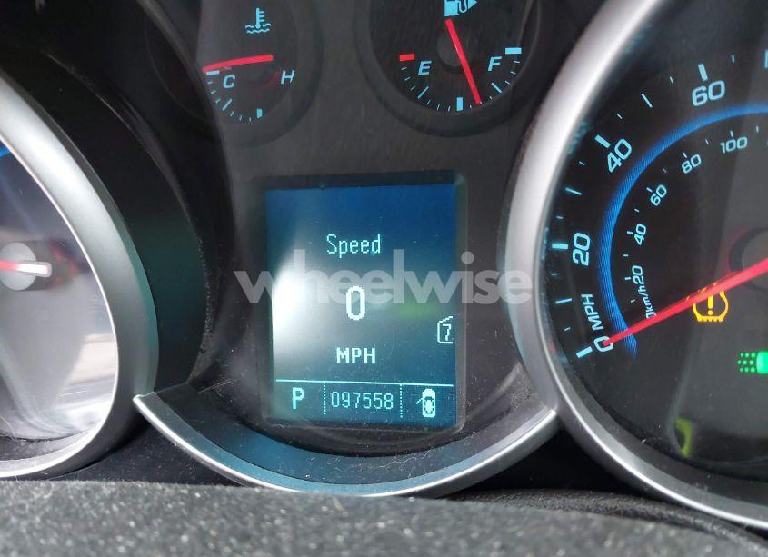 Photo 15 of 2011 Chevrolet Cruze LS (VIN 1G1PC5SH8B7100386)