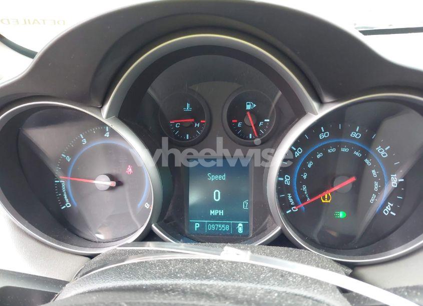 Photo 7 of 2011 Chevrolet Cruze LS (VIN 1G1PC5SH8B7100386)