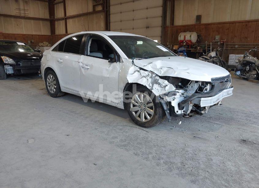 2011 Chevrolet Cruze LS (VIN 1G1PC5SH8B7113848) main photo