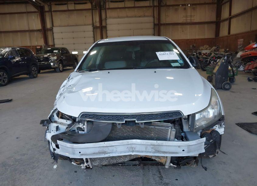Photo 13 of 2011 Chevrolet Cruze LS (VIN 1G1PC5SH8B7113848)