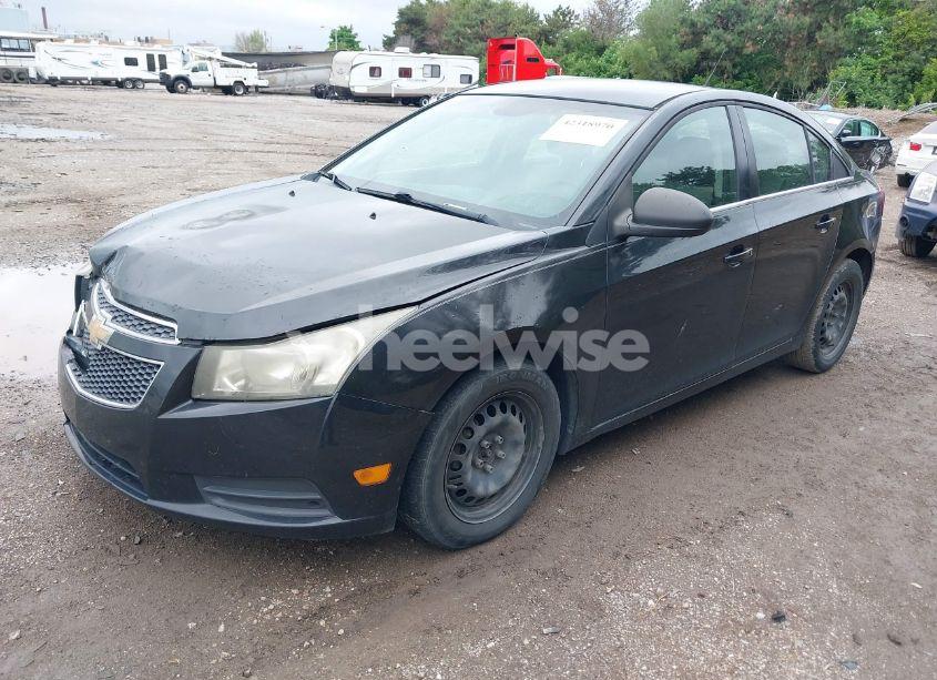 Photo 2 of 2011 Chevrolet Cruze LS (VIN 1G1PC5SH8B7129998)