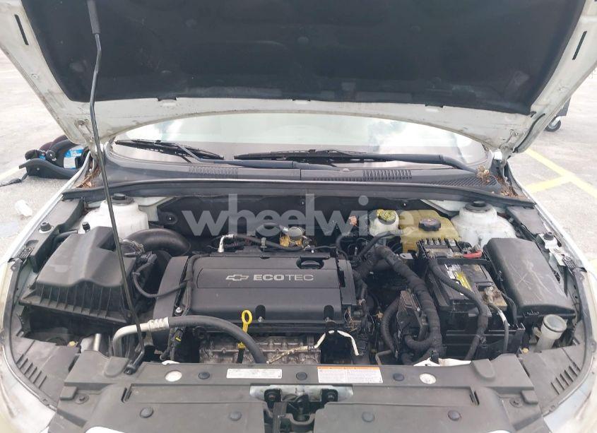 Photo 10 of 2011 Chevrolet Cruze LS (VIN 1G1PC5SH8B7222360)