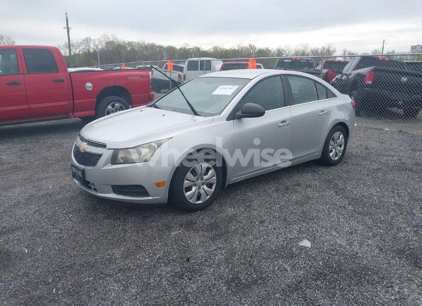 Photo 2 of 2012 Chevrolet Cruze LS (VIN 1G1PC5SH8C7116492)