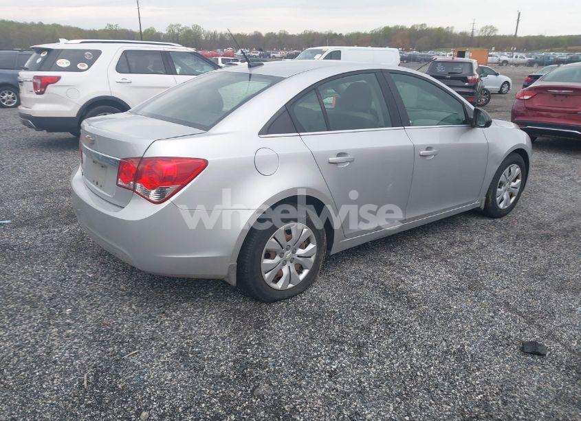 Photo 4 of 2012 Chevrolet Cruze LS (VIN 1G1PC5SH8C7116492)