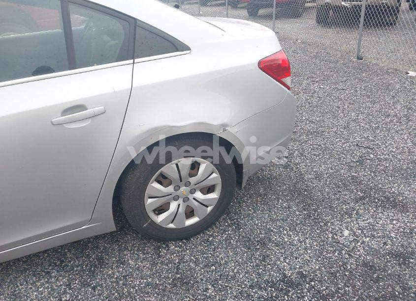 Photo 6 of 2012 Chevrolet Cruze LS (VIN 1G1PC5SH8C7116492)