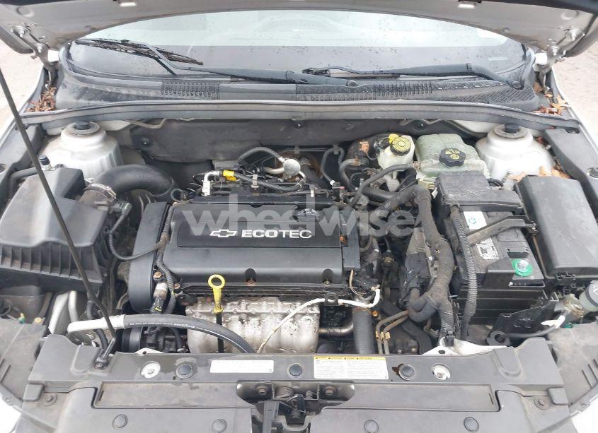 Photo 10 of 2012 Chevrolet Cruze LS (VIN 1G1PC5SH8C7129212)