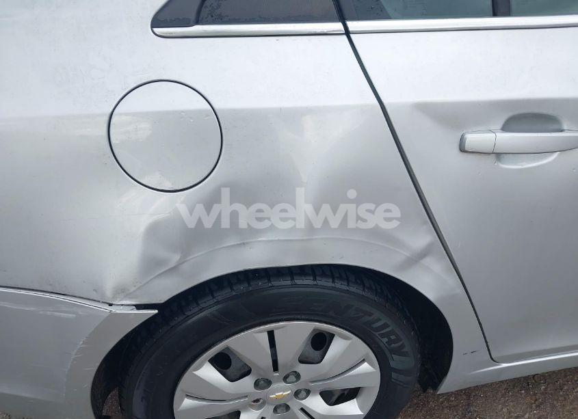 Photo 15 of 2012 Chevrolet Cruze LS (VIN 1G1PC5SH8C7129212)