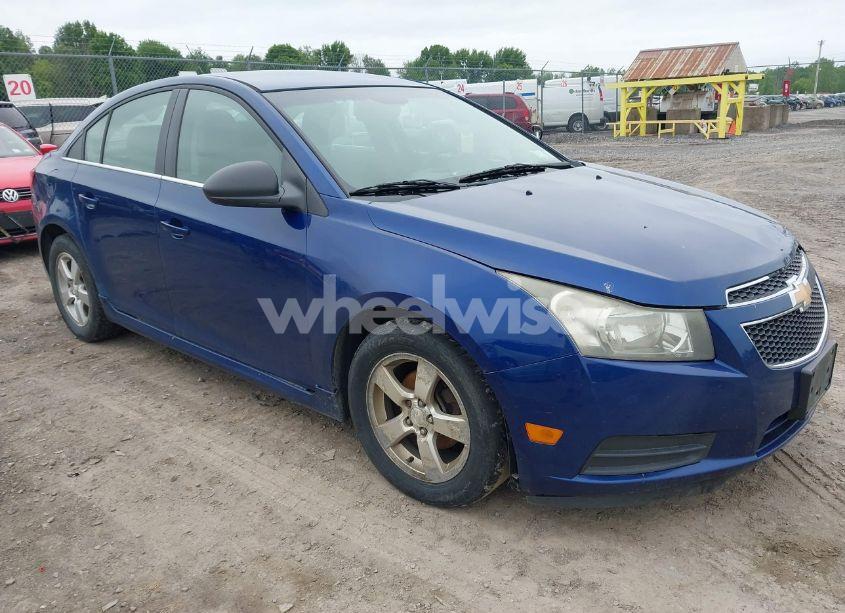 2012 Chevrolet Cruze LS (VIN 1G1PC5SH8C7153431) main photo