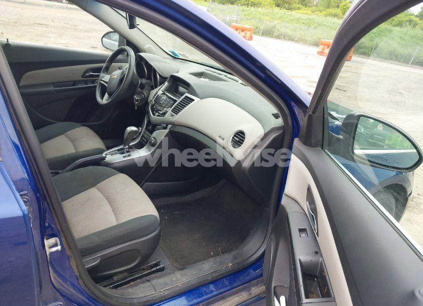 Photo 5 of 2012 Chevrolet Cruze LS (VIN 1G1PC5SH8C7153431)