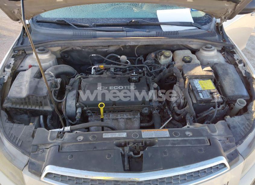 Photo 10 of 2012 Chevrolet Cruze LS (VIN 1G1PC5SH8C7165627)