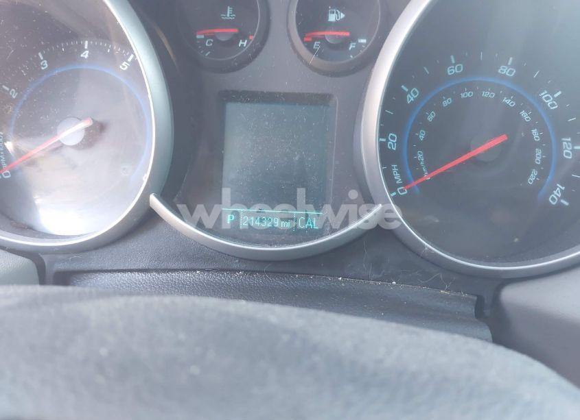 Photo 7 of 2012 Chevrolet Cruze LS (VIN 1G1PC5SH8C7165627)