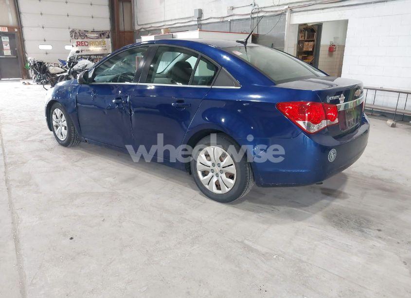 Photo 3 of 2012 Chevrolet Cruze LS (VIN 1G1PC5SH8C7186476)