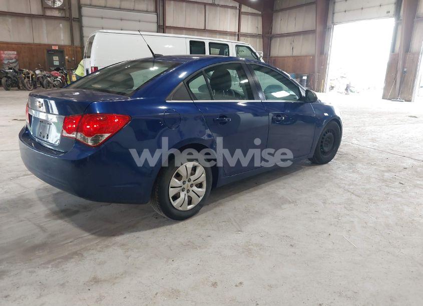 Photo 4 of 2012 Chevrolet Cruze LS (VIN 1G1PC5SH8C7186476)