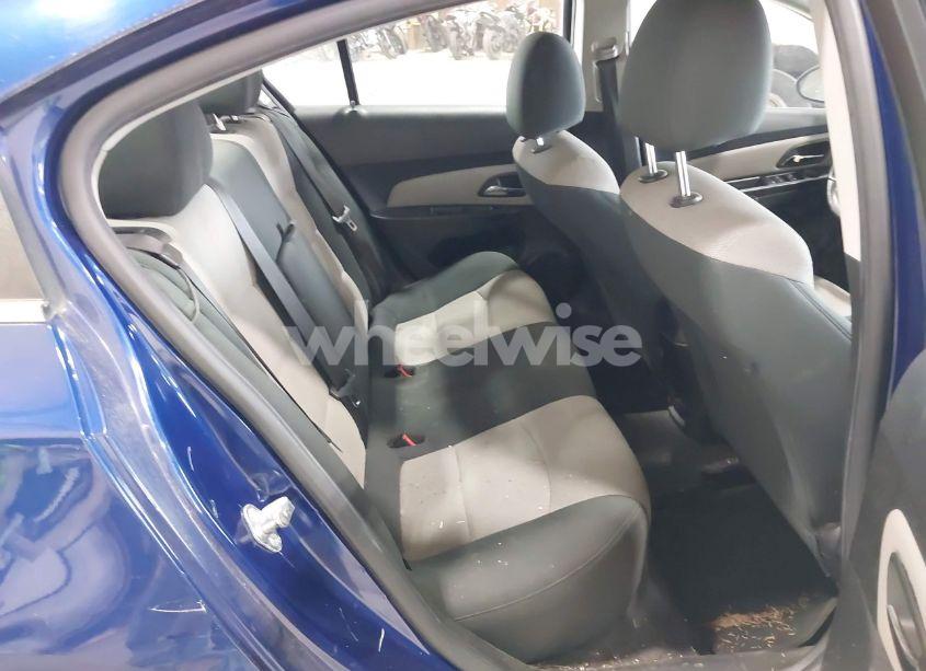 Photo 8 of 2012 Chevrolet Cruze LS (VIN 1G1PC5SH8C7186476)