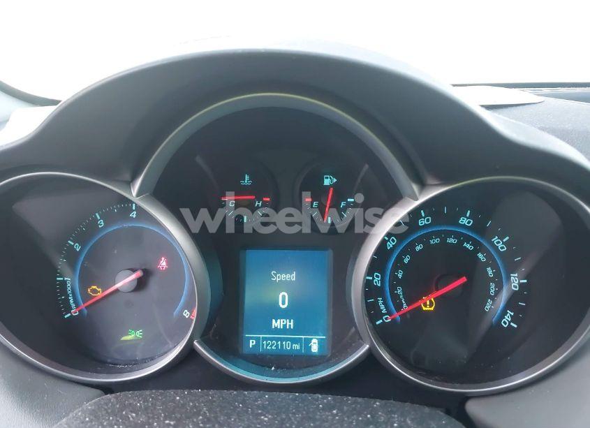 Photo 7 of 2012 Chevrolet Cruze LS (VIN 1G1PC5SH8C7208816)