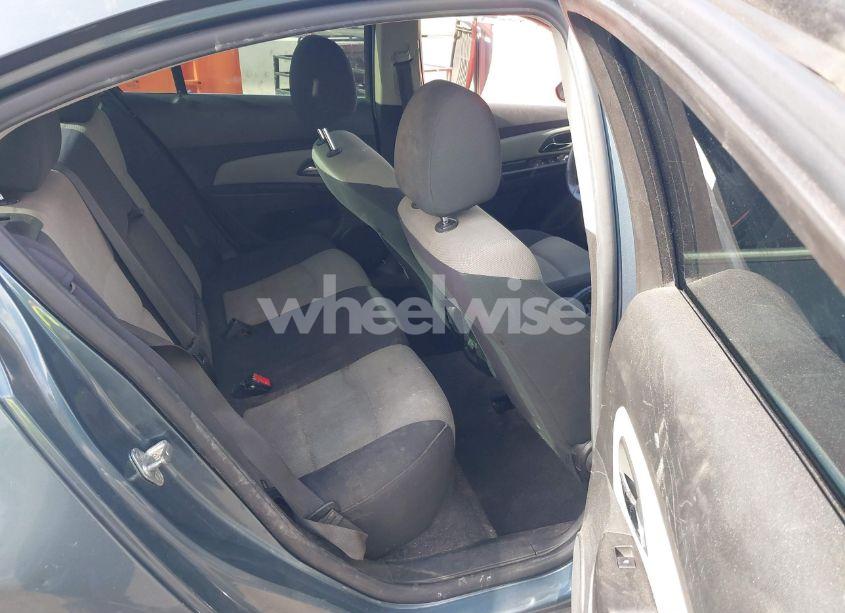 Photo 8 of 2012 Chevrolet Cruze LS (VIN 1G1PC5SH8C7255960)