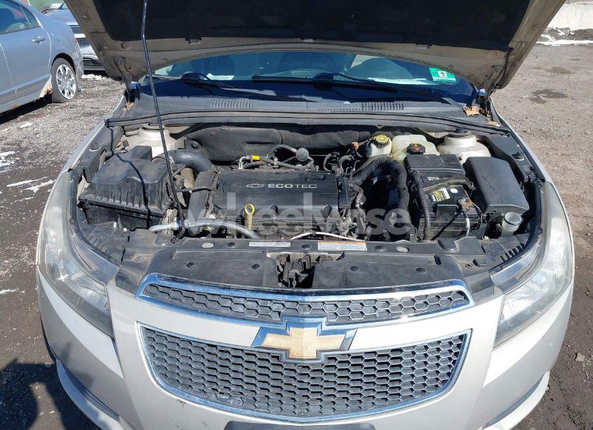 Photo 10 of 2012 Chevrolet Cruze LS (VIN 1G1PC5SH8C7274332)