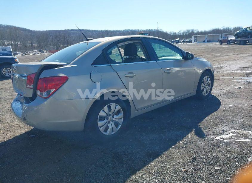 Photo 4 of 2012 Chevrolet Cruze LS (VIN 1G1PC5SH8C7274332)