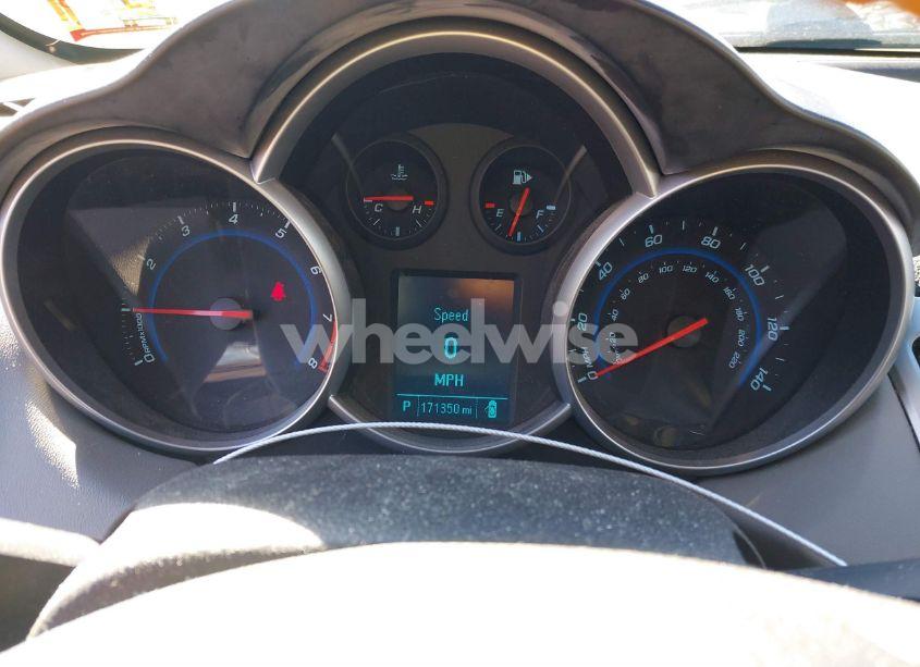 Photo 7 of 2012 Chevrolet Cruze LS (VIN 1G1PC5SH8C7274332)