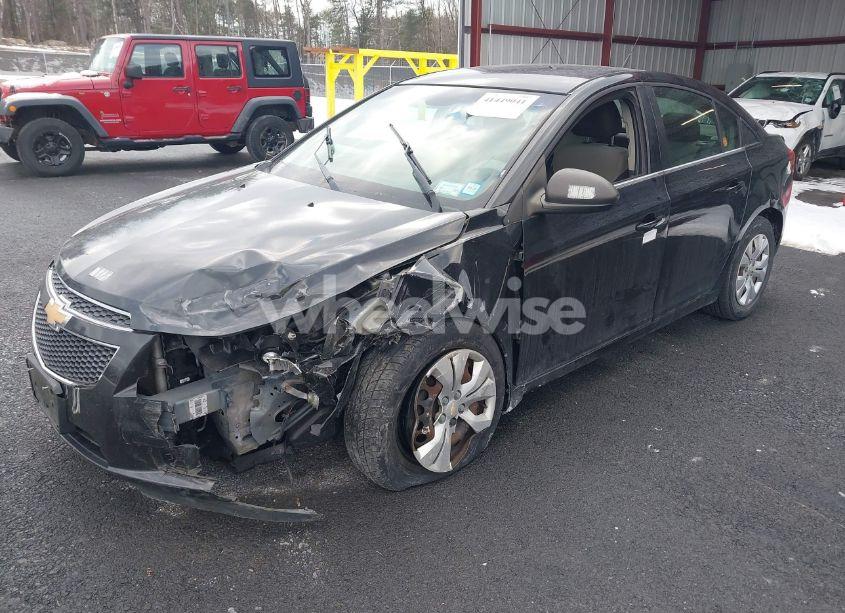 Photo 2 of 2012 Chevrolet Cruze LS (VIN 1G1PC5SH8C7322296)