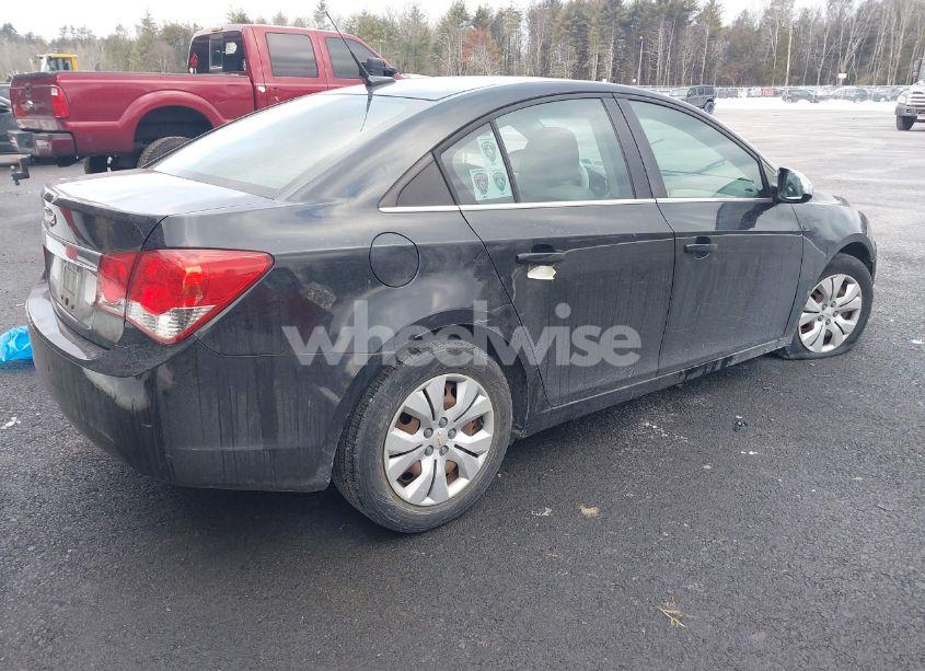 Photo 4 of 2012 Chevrolet Cruze LS (VIN 1G1PC5SH8C7322296)