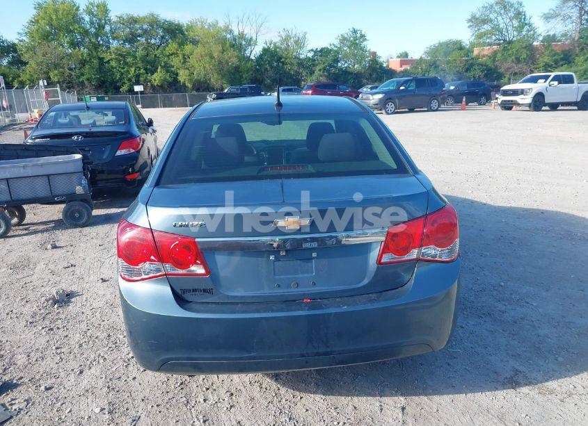 Photo 17 of 2012 Chevrolet Cruze LS (VIN 1G1PC5SH8C7322900)