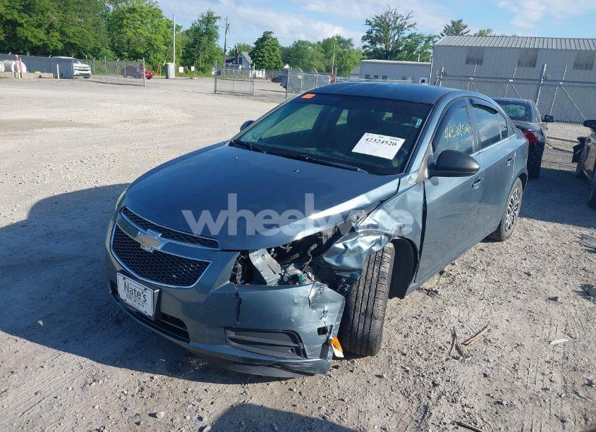 Photo 2 of 2012 Chevrolet Cruze LS (VIN 1G1PC5SH8C7322900)
