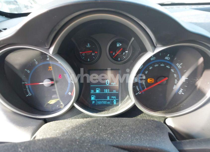 Photo 7 of 2012 Chevrolet Cruze LS (VIN 1G1PC5SH8C7322900)