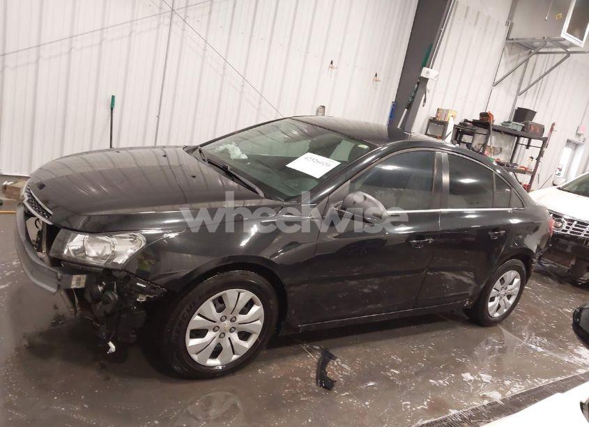 Photo 15 of 2012 Chevrolet Cruze LS (VIN 1G1PC5SH8C7345092)